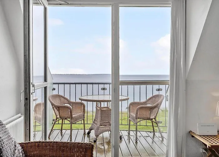 Fy332-kerteminde-klintevej-45-lej-41-1-sal Apartment